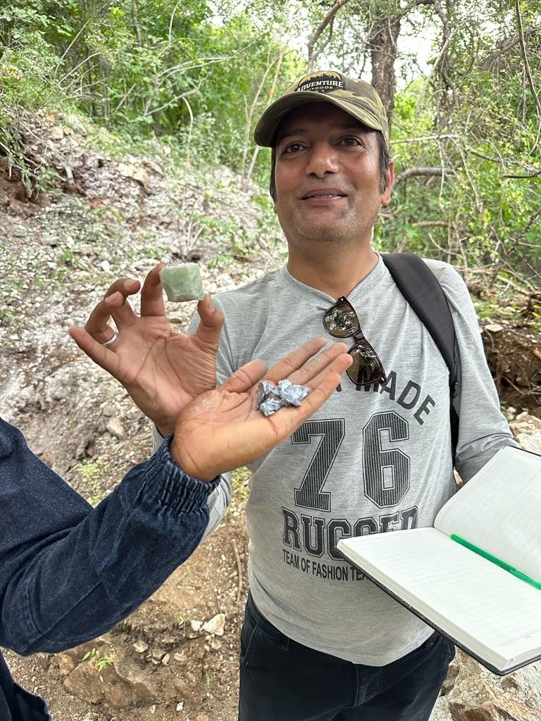 Field sampling of silver mineralisation